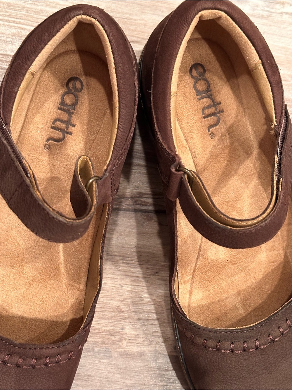 Earth Kalece Brown Mary Jane Adjustable Strap Shoes Like New Sz 7 comfort - Picture 9 of 9